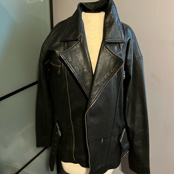 boutique europa Jackets & Blazers - Women’s Vintage leather jacket.. size 12 moto style